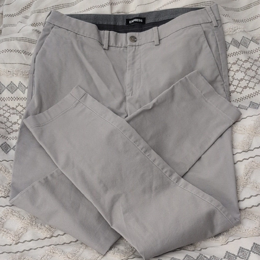 Express Men's Hyper Stretch Chinos Light Gray 34x32 EUC - Picture 2 of 7